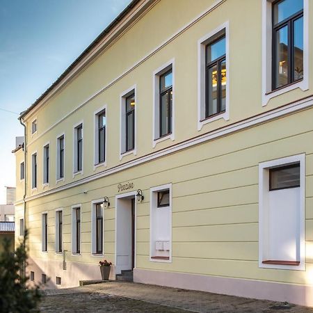 Penzion Stara Posta Frýdek-Místek Buitenkant foto