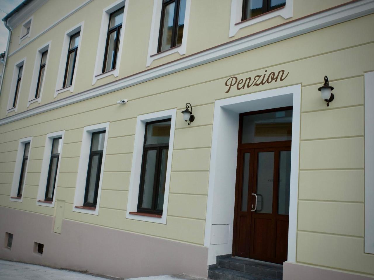 Penzion Stara Posta Frýdek-Místek Buitenkant foto
